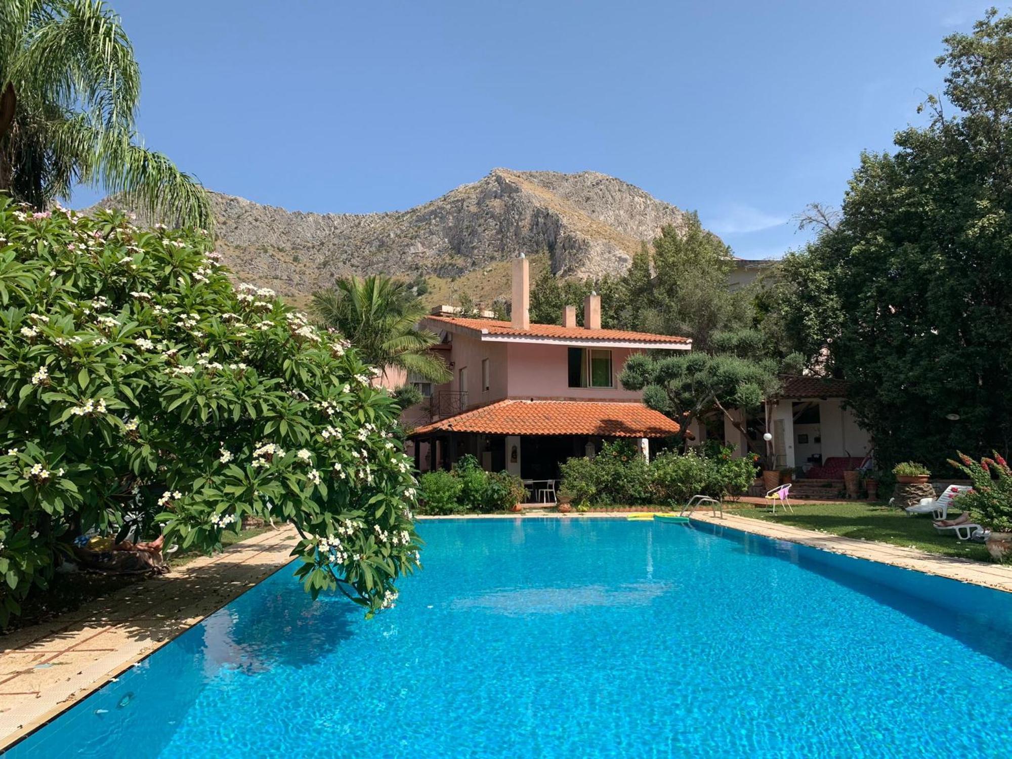 Megna - Paradise Palermo